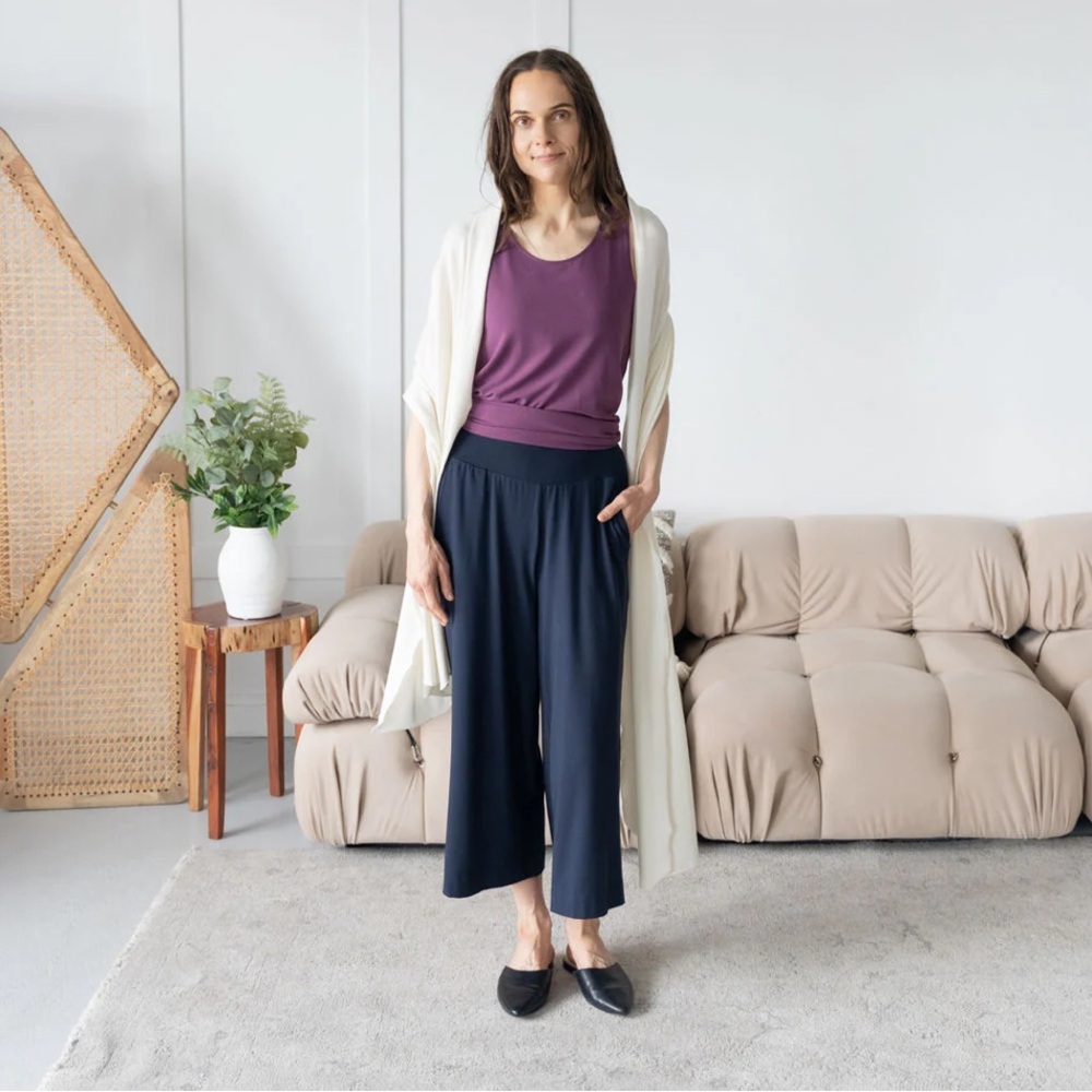 ENCIRCLED‎ The Dressy Wide Leg Crop Pant Black Size Small Stretch Comfort Modal
